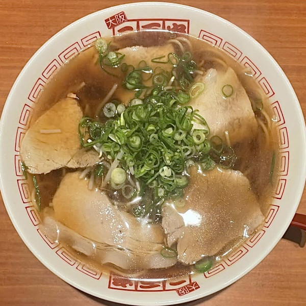 「しょうゆラーメン」@二両半 鶴橋本店の写真