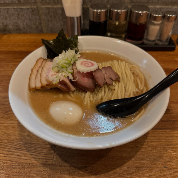 「豚骨魚介中華そば」@麺処 青野の写真