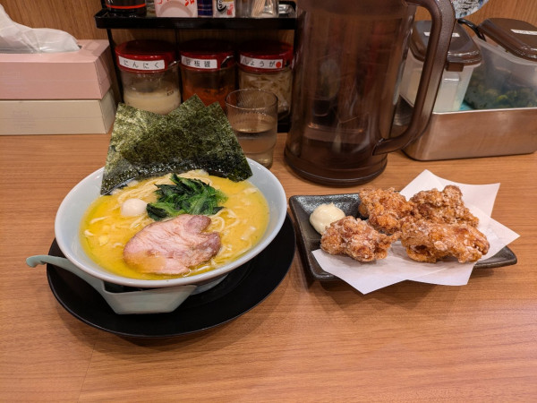 「塩豚骨からあげセット」@町田商店 ゆめが丘ソラトス店の写真