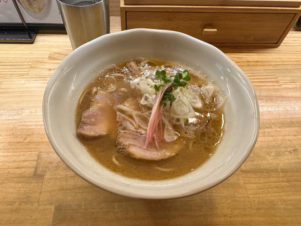 「鶏パイタンらぁめん」@らぁめん しゅきの写真