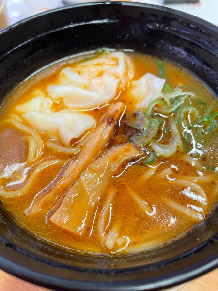 「濃厚海老味噌ワンタンメン」@スシロー 調布店の写真