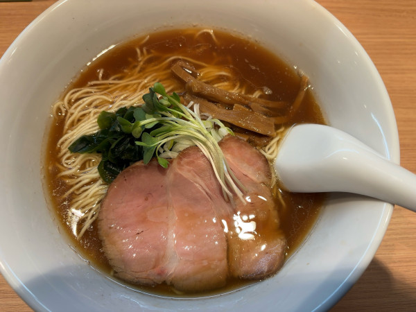 「正油らぁめん」@らぁめん 赤ふじの写真