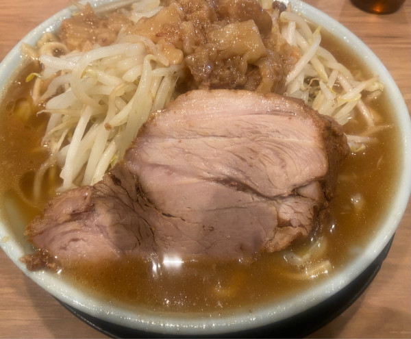 「ラーメン　麺300g    1050円」@俺の生きる道 上野店の写真