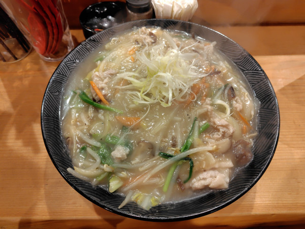 「牛骨あんかけちゃんぽん980円」@藤喜の写真