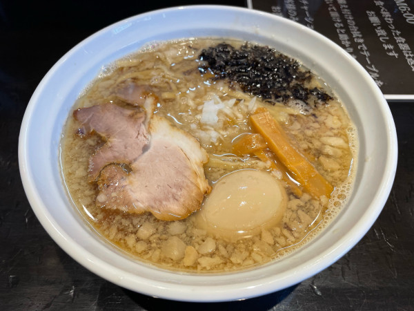 「燕三条式背脂煮干しそば」@らーめん ちゃん亭の写真