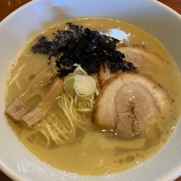 「鶏白湯ラーメン 塩 950円 麺少なめ -50円」@麺＆cafe Coi.Coi.の写真