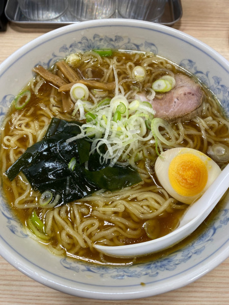 「満洲しょうゆラーメン」@ぎょうざの満洲 町田パリオ店の写真