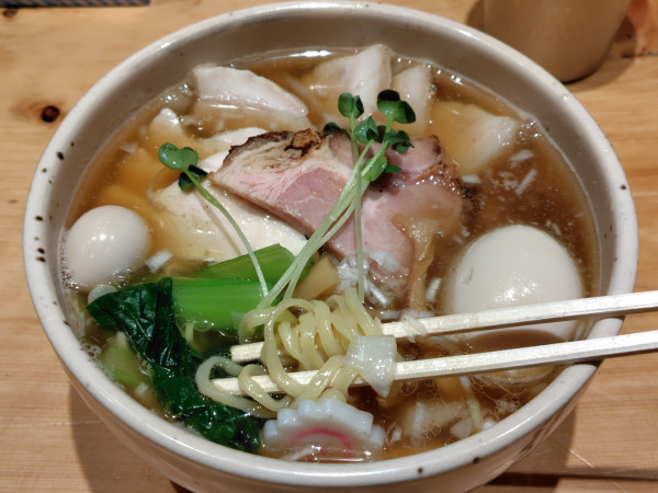 「チャーシュー麺 並(1玉)·味玉·小ライス」@銀座 朧月の写真