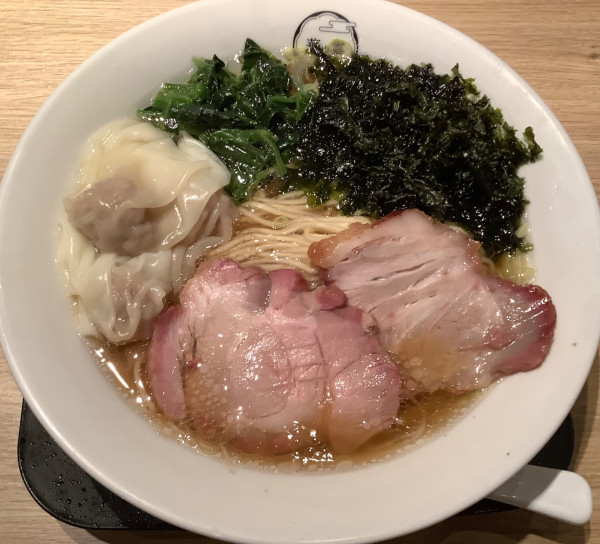 「ワンタン入りラーメン　白」@華の雲 by 八雲の写真