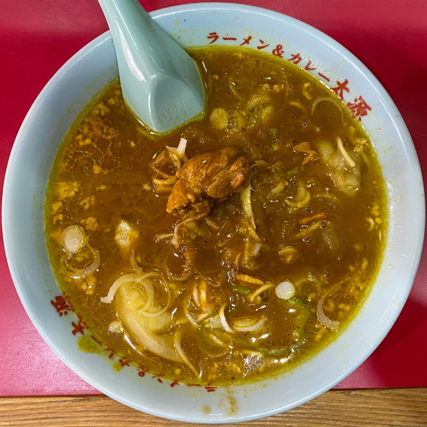 「カレーラーメン（麺半分）¥1,050」@太源の写真
