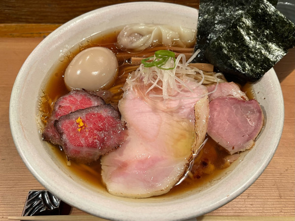 「醤油+特上トッピング」@Homemade Ramen 麦苗の写真