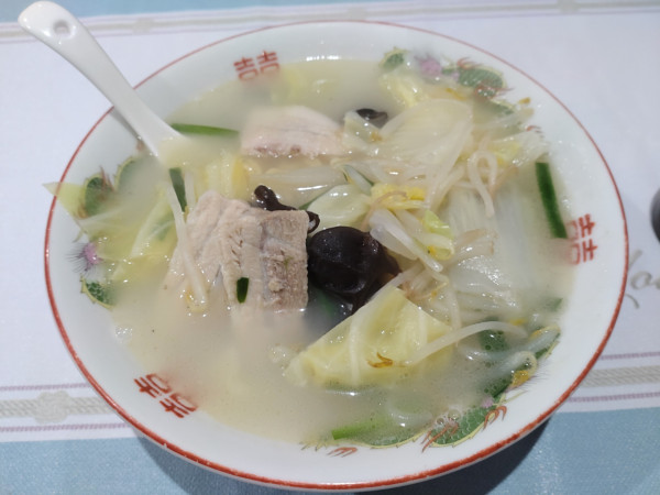 「ラーメン（塩）750円」@中華料理 チャイナの写真