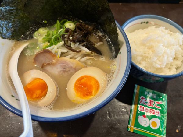 「のりと半熟玉子バリカタ ふっくらごはん」@麺の坊 砦の写真