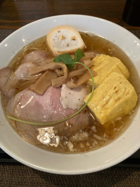 「本日の中華そば(出汁香る白醤油中華そば)」@あかつきほじなしの写真