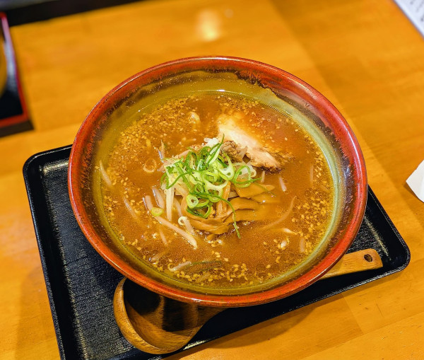 「旭川味噌󠄀らーめん」@中華そば よなき家 本店の写真