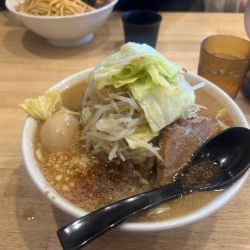 味玉ラーメン　野菜ましまし