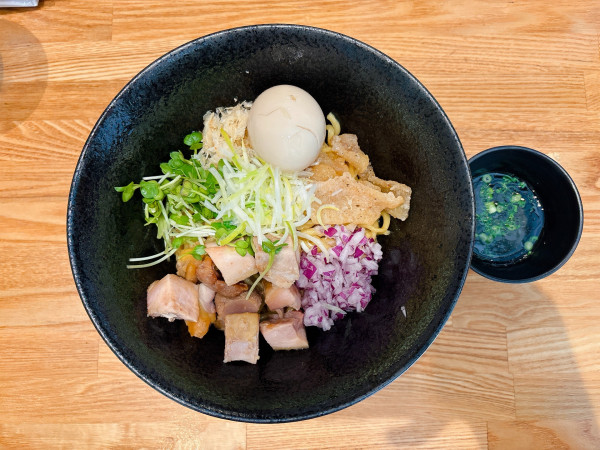 「特製地鶏まぜそば:1,400円」@TOMORROW NEVER NOODLESの写真