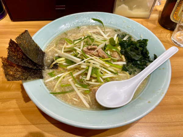 「サッポロ赤星 ＋ ニラもやし → ネギラーメン」@ラーメン関口の写真