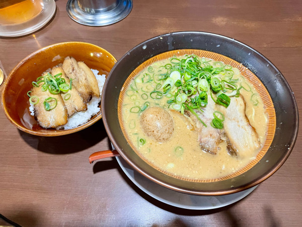 「ごま味噌ラーメン770+コク旨チャーシュー丼セット290」@希望軒 伏見新堀川店の写真
