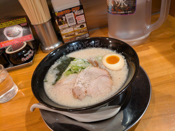 「嵐げんこつらあめん 塩」@らあめん花月嵐 中延店の写真