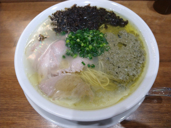 「牡蠣塩ラーメン」@無冠 阿佐ヶ谷の写真