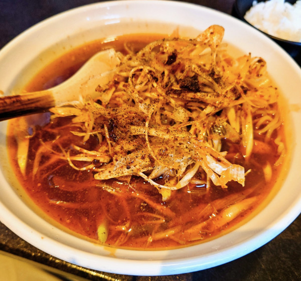 「香辛ラーメン+半ライス無料」@麺屋とりたけの写真