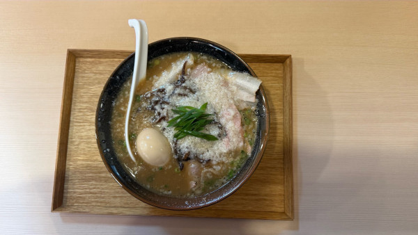 「豚骨ラーメン@900」@Ramen Toiroの写真