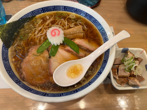 「白河手打ち中華そば大盛＋切り端チャーシュー」@白河手打中華そば 大志 ヱビスヤいわき分店の写真