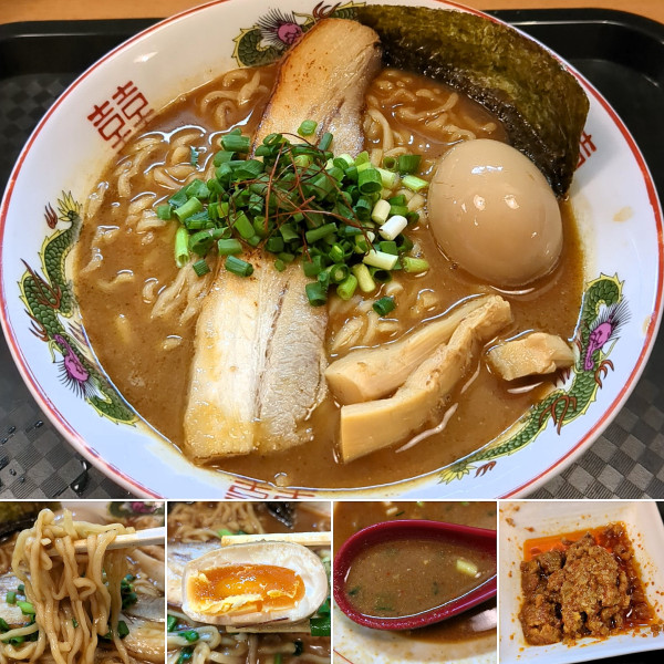 「味噌ラーメン(限定)＋味玉＋辛味噌＝1200円」@ゑぞ食堂の写真