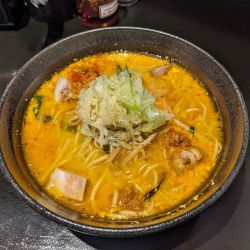 坦々麺　960円