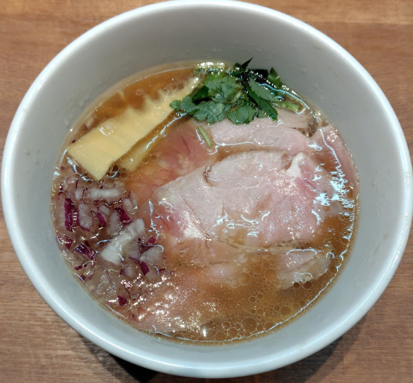 「貝と牛の中華そば 900円」@貝そばもぉむの写真