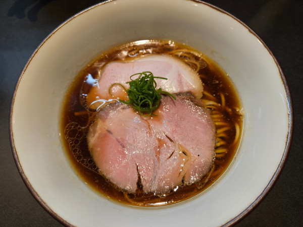 「醤油らぁ麺」@らぁ麺 せんいちの写真