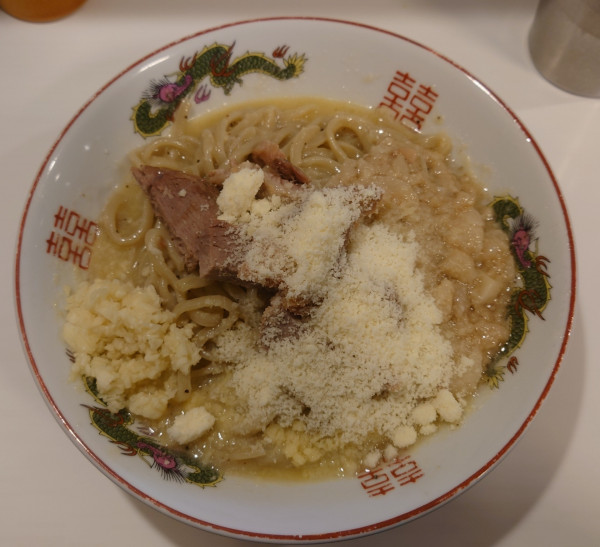 「カルボナーラ（1,150円）+粉チーズ（100円）」@ハイパーファットンの写真