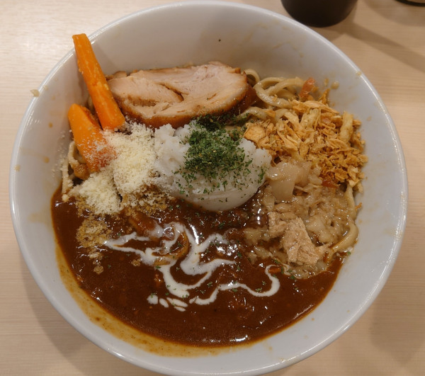 「【限定】濃厚ビーフシチューまぜそば（1,500円）+追い飯」@鷹の目 蒲田店の写真