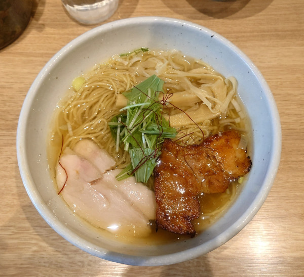 「地鶏塩らぁ麺(1,100円)」@Nakameguro Ramen すぎ田の写真