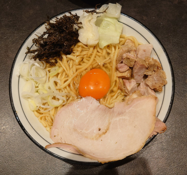 「芳醇ちーゆそば（1,100円）+中盛（100円）」@らーめん飛粋の写真