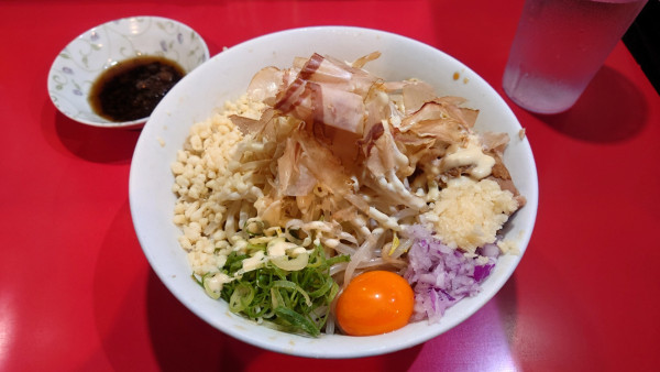 「冷やしまぜそば（1,050円）」@用心棒 市ヶ谷飯田橋の写真