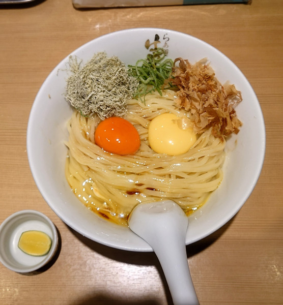 「紅白TKM（900円）+マキシマム親子丼（350円）」@らぁ麺 はやし田 中目黒店の写真