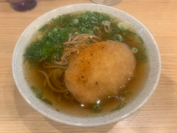 「コロッケそば 400円」@山陽そば 垂水店の写真