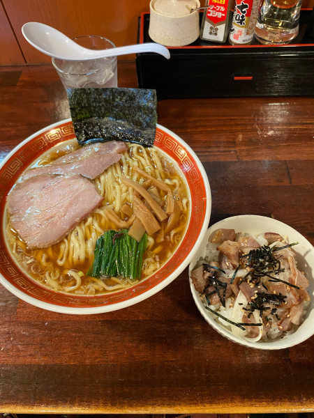 「ラーメン･醤油平打ち(650円) 大盛り(100円) ネギチャー」@麺処 懐やの写真