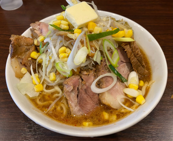 「【限定】味噌ラーメン  豚増し  おいしい脂」@ピコピコポンの写真