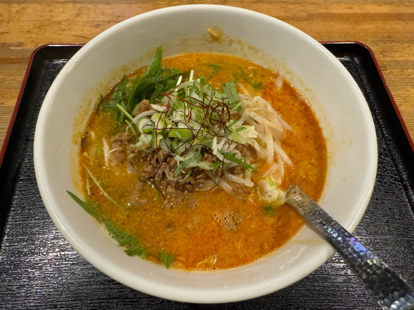 「担々麺　750円」@威風堂々 七隈店の写真