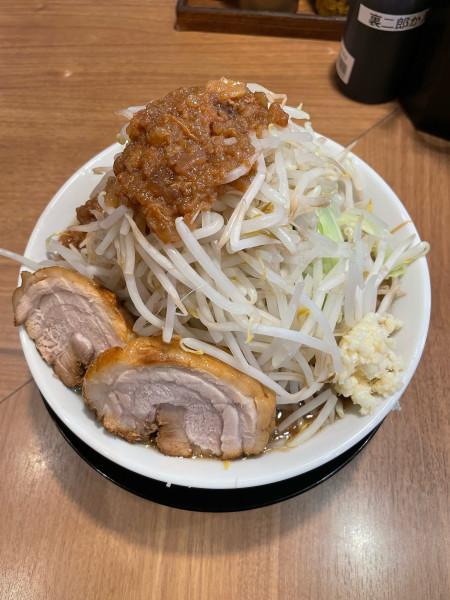 「小ラーメン(950円)」@ラーメン 裏二郎 日吉本店の写真