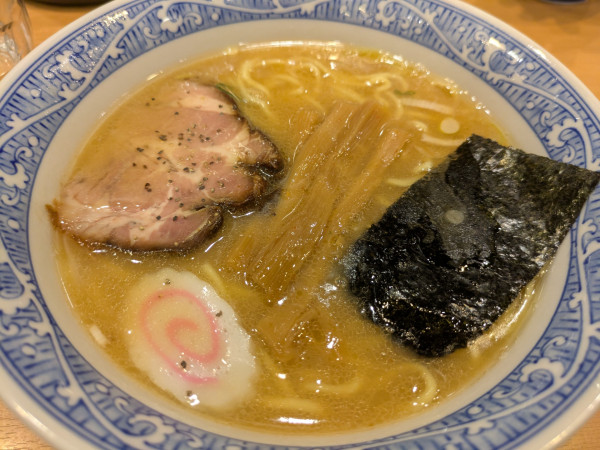 「中華そば(880円)」@中華そば 青葉 ららぽーと船橋店の写真