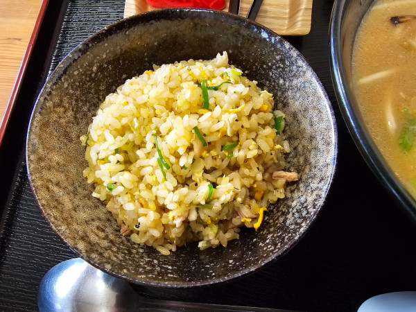 「半チャーハン　350円」@食事処ヤマニの写真