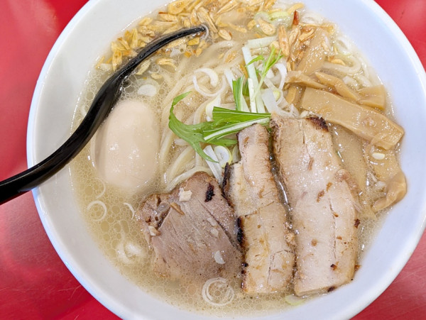 「味玉塩らぁ麺（太麺・並）」@まぜそば 七の写真