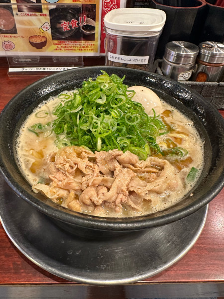 「味玉豚骨味噌ラーメン」@豚骨ラーメン じゃぐら 高円寺店の写真