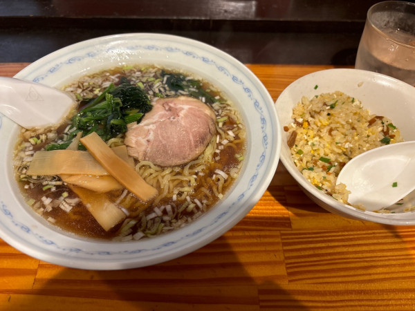 「ラーメン＋半炒飯」@四川屋台 Kuuzeの写真