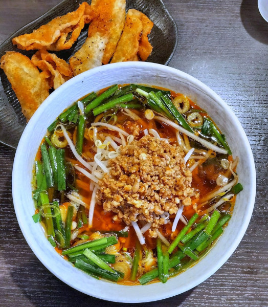 「台湾ラーメン 880円」@中華ダイニング 秀丸の写真