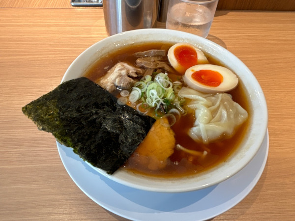 「特製ラーメン」@中華そば やなぎやの写真